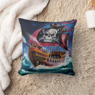 Piratenschiff, das in der Dämmerung durch die Stur Kissen