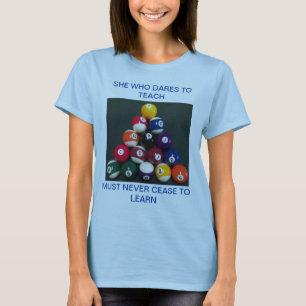 PISCINE DE BILLIARDS DE T-shirts de base pour femm