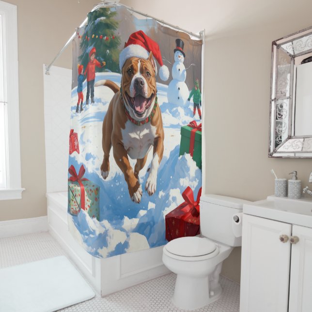 Pitbull Hund läuft im Schnee mit Weihnachtshut Duschvorhang (Beispiel)