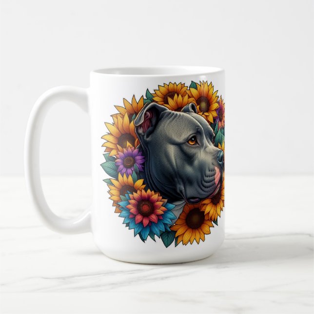 Pitbull Hund umgeben von blühenden Sonnenblumen Kaffeetasse (Links)