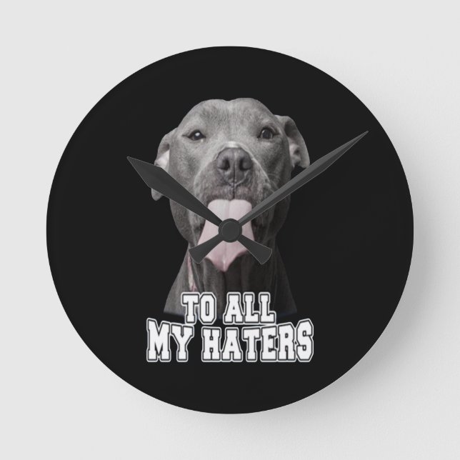 Pitbull Hund zu all meinen Hasen Runde Wanduhr (Vorderseite)