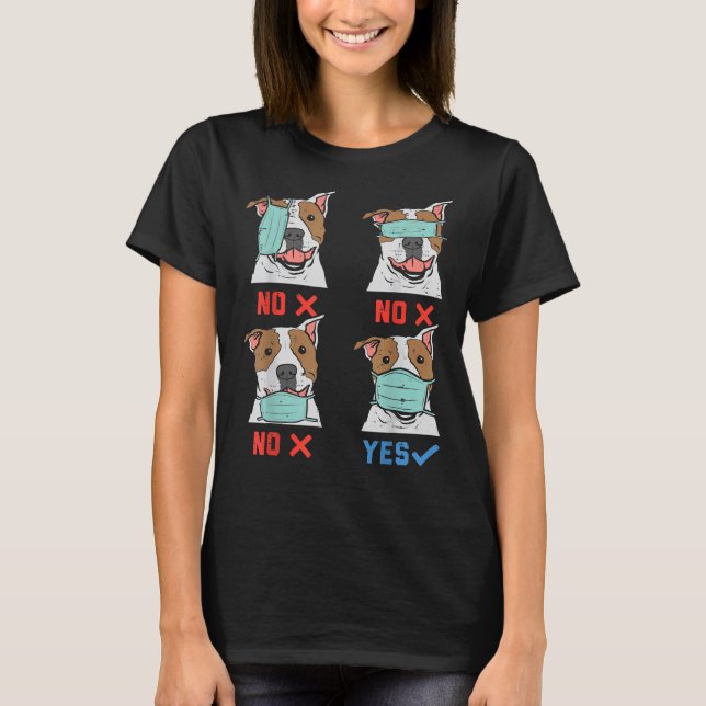 Pitbull in Gesichtsmaske soziale Distanzierung Qua T-Shirt (Vorderseite)