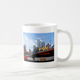Pittsburgh PA - Bahn by Smithfield St Bridge Kaffeetasse
