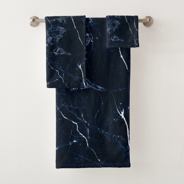 Pix Dezines MIDNIGHT BLAU MARMOR Badhandtuch Set (Insitu)