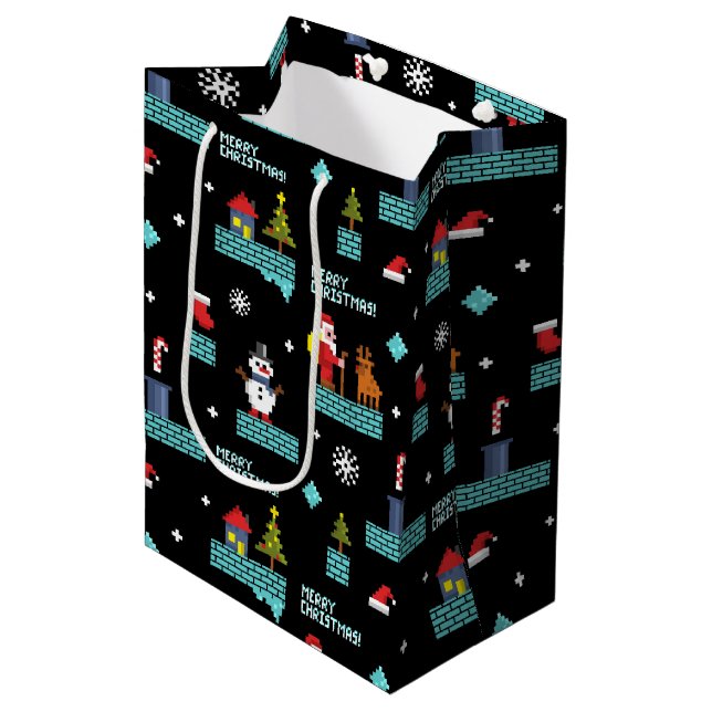 Pixated Frohe Weihnachtsmuster - Retro Design Mittlere Geschenktüte (Vorderseite Schrägansicht)