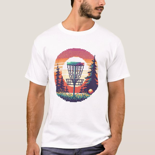 Pixel Art Disk Golf Course T-Shirt (Vorderseite)