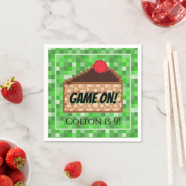 Pixeliger Gamer Grüner Pixel-Torte Stück Gefaltet  Serviette (Beispiel)