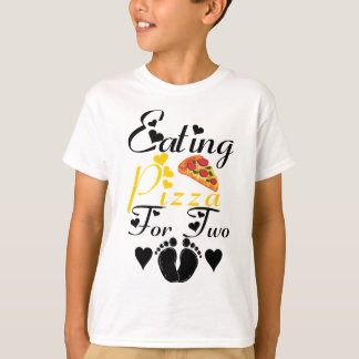 Pizza essen für zwei lustige Schwangerschaftsankün T-Shirt