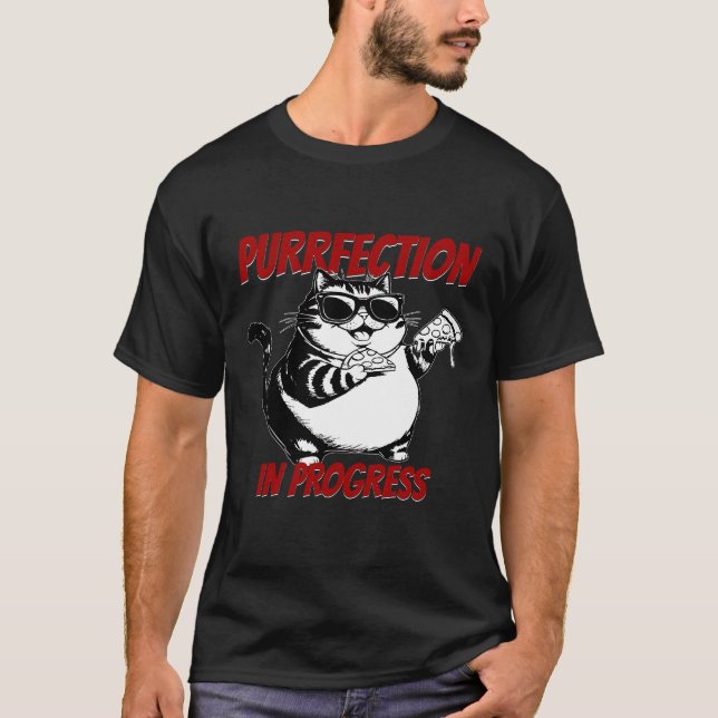 Pizza-liebende Katze: Wachsamkeit im Gange T-Shirt (Vorderseite)