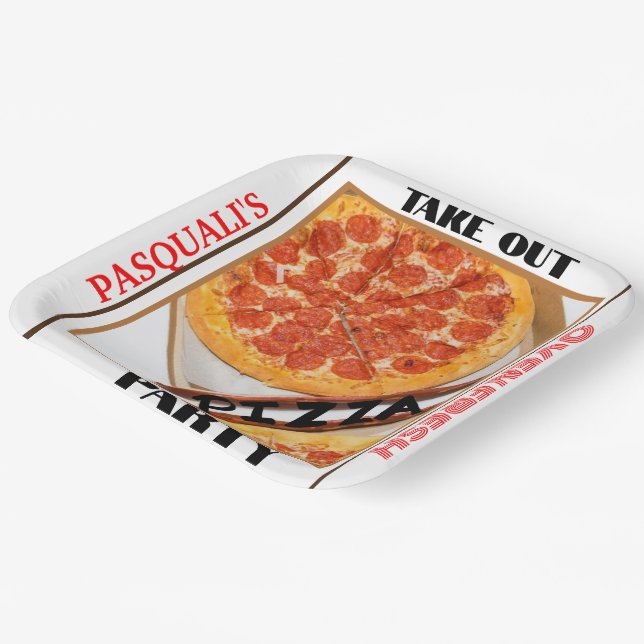 Pizza-Party-NAME ausschmeißen Pappteller (Gewinkelt)