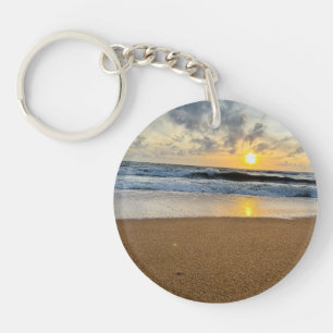 Plage de sable tropical de plage de riz solaire pe