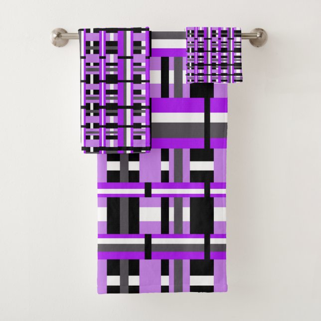 Plaid en violet, noir et gris gras (En situation)