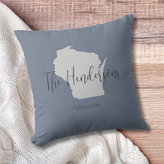 Plan de l'État du Wisconsin Oreillers à lancer min (Show pride for your state and personalize it!  "love makes this house a home in <your state>")