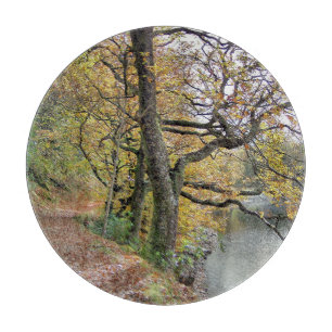 PLANCHE À DÉCOUPER AUTOMNE PAR LE LAC