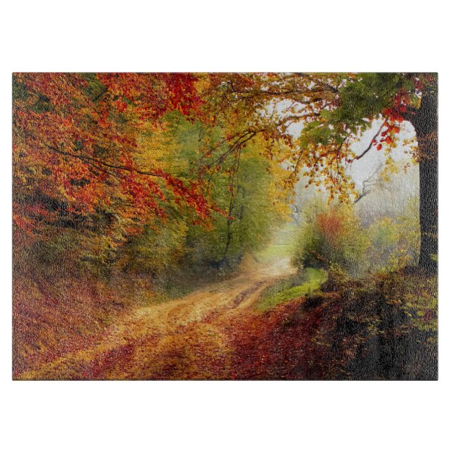 Planche À Découper Autumn Leaves and Trees Covering Dirt Road (Devant)