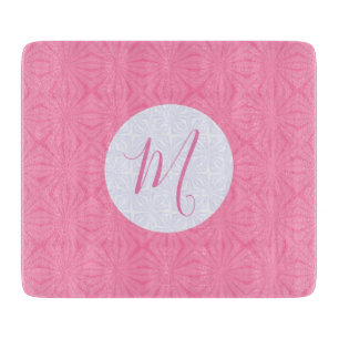 Planche À Découper Carrés ondulés rose clair Initiale personnalisée 