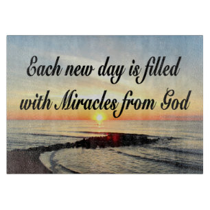 PLANCHE À DÉCOUPER CHAQUE JOUR EST DES MIRACLES DE DIEU