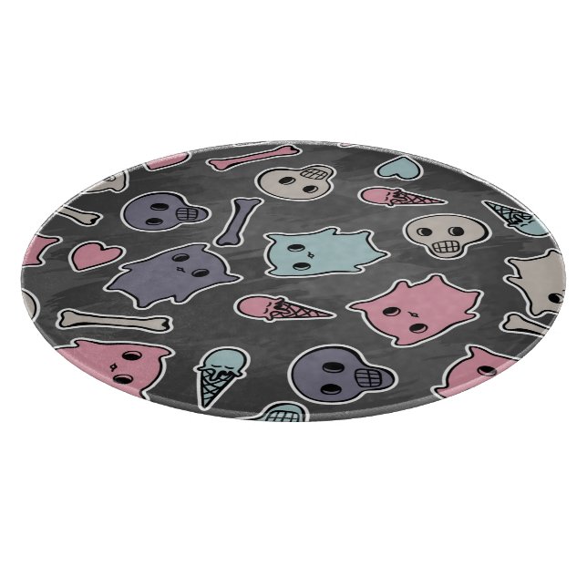 Planche À Découper Crânes, et coeurs sur l'arrière - plan noir (Coin)