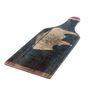 Planche À Découper Drapeau d'état du Wyoming sur le vieux grain en