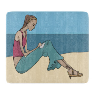 PLANCHE À DÉCOUPER FILLE SUR LA PLAGE