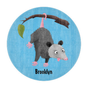 Planche À Découper Joli opossum accroché à la branche dessin animé