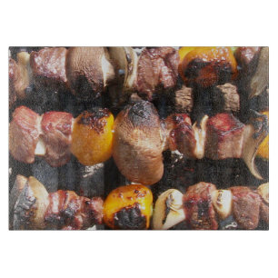 Planche À Découper Kabobs brochés sur barbecue Grill