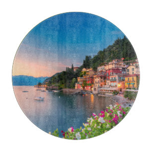 Planche À Découper Littoral Varenna, Lombardie, Italie