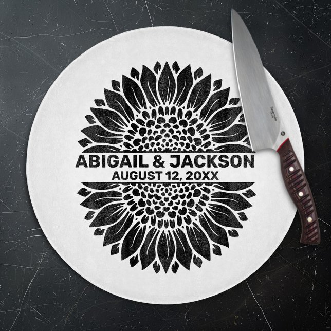 Planche À Découper Mariage de tournesol Nom et date personnalisés (Créateur téléchargé)