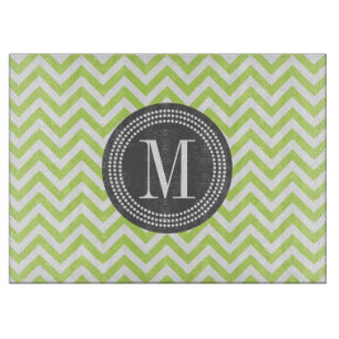 Planche À Découper Monogramme personnalisé par zigzag vert de Chevron