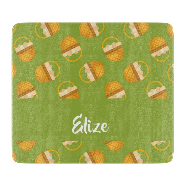 Planche À Découper Oeufs en corbeille marron sur vert (Devant)