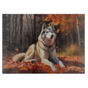 Planche À Découper Siberian Husky dans les feuilles d'automne chute i