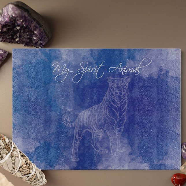 Planche À Découper Tiger Spirit Animal Décoration Cutting Board (Tiger Spirit Animal Glass Cutting Board for the hostess with the mostess.)
