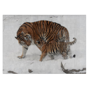 Planche À Découper Tigre et petit dans la neige
