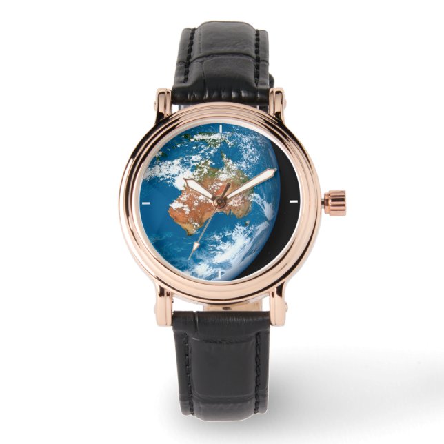 Planet Erde mit Wolken über Australien. Armbanduhr (Vorderseite)