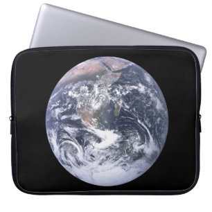 Planet Erde vom Laptop-Sieb des Weltraums Laptopschutzhülle