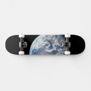 Planet Erde von der Apollo 11 Crew genommen. Skateboard