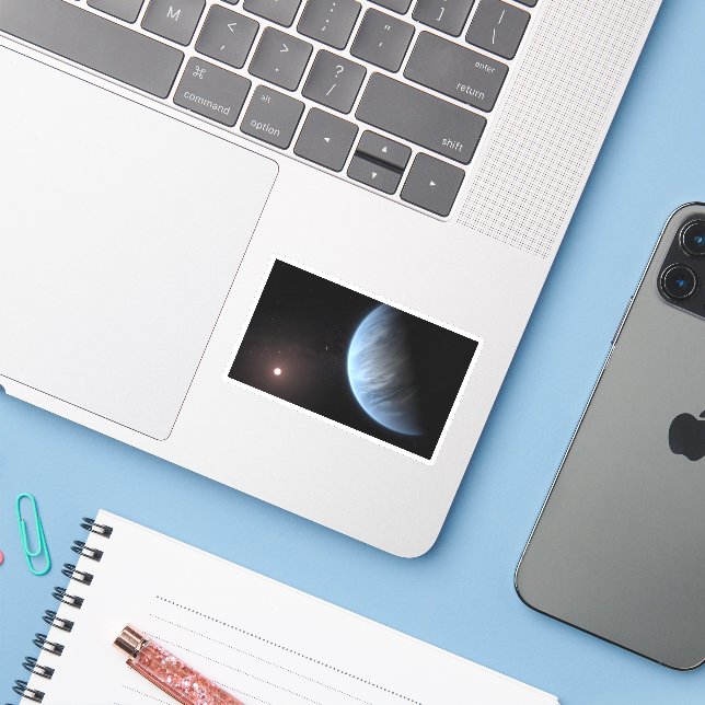 Planet K2-18b, Host Star und Begleitplanet. Aufkleber (Laptop mit iPhone)
