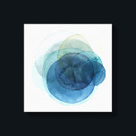 Planeten entwickeln - Wasserfarbzirkel Leinwanddruck<br><div class="desc">Planeten I von Grace Popp. Aquarellkreise erzeugen planetenähnliche Formen,  die sich überlappen,  um wunderschöne Variationen von Blau und aquamarin zu zeigen.</div>