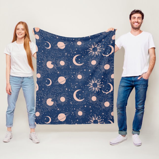 Planeten- und Sternmuster Fleecedecke (Beispiel)