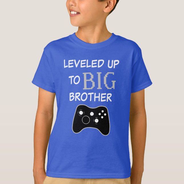 Planiert bis zum großer Bruder-Jungen-Spiel-Shirt T-Shirt (Vorderseite)