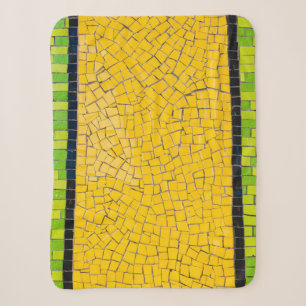 Planung der Wand aus gelben, schwarzen und grünen  Sherpadecke