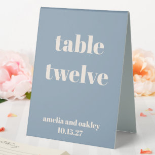 Plaque De Table Bold Dusty Blue Retro Numéro de mariage personnali