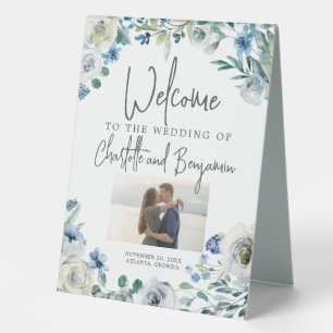 Plaque De Table Chic Photo de Couple Floral Bleu Mariage Bienvenue