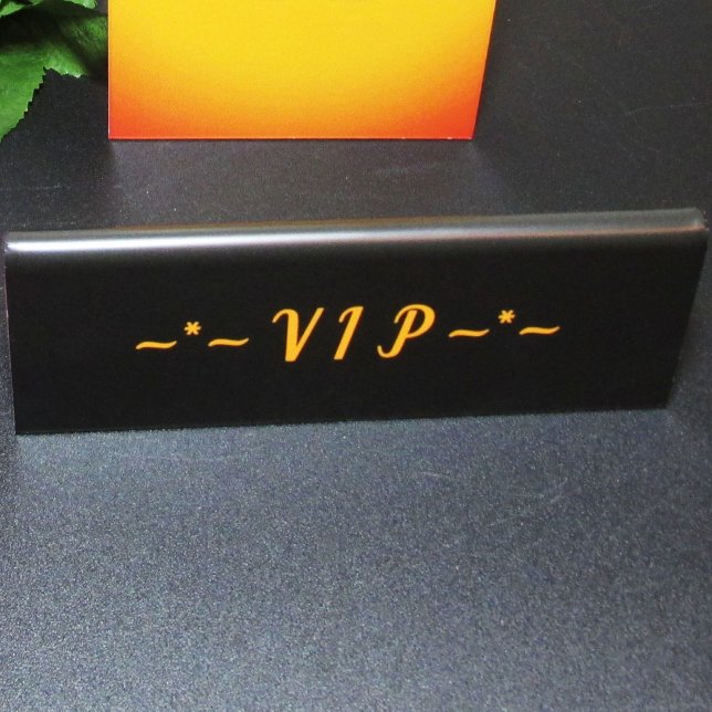 Plaque De Table do-it-yourself Ajouter Un Texte Ou Un Logo D'Image (Créateur téléchargé)