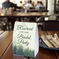 Réservé pour la fête nuptiale Foggy Green Pines