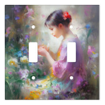 Fille admirant une fleur dans ses mains