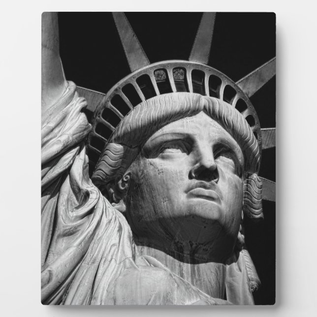 Plaque Photo Gros plan Statue blanche noire de la Liberté New Y (Devant)