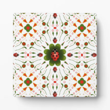 Ladybug rouge, vert et blanc