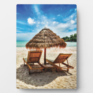 Plaque Photo Lounge on beach throw pillow