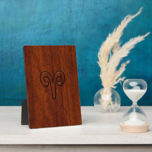Plaque Photo Symbole Zodiaque d'Aries moderne sur l'acajou comm